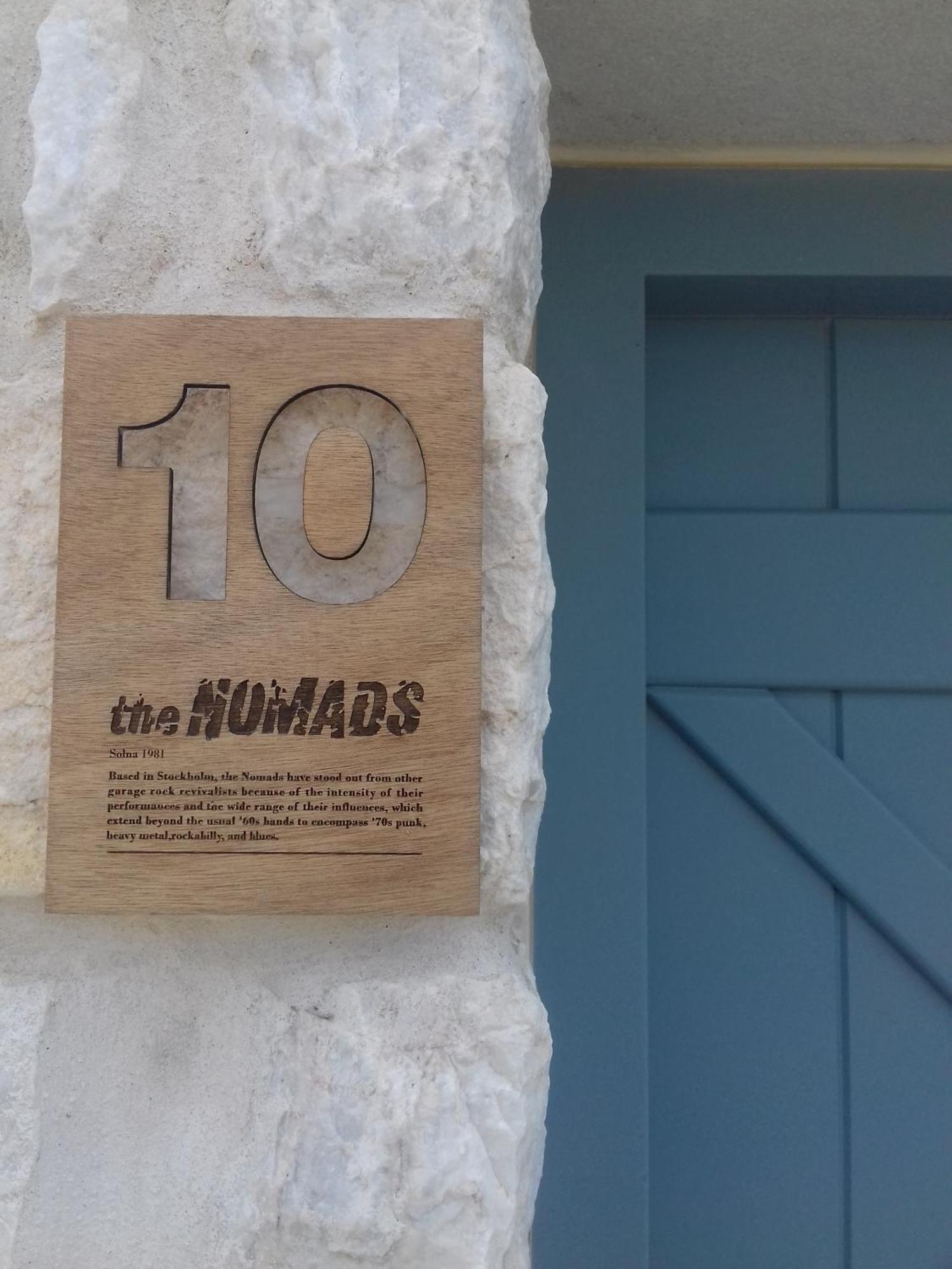Aparthotel Nomads House à Logaras Extérieur photo
