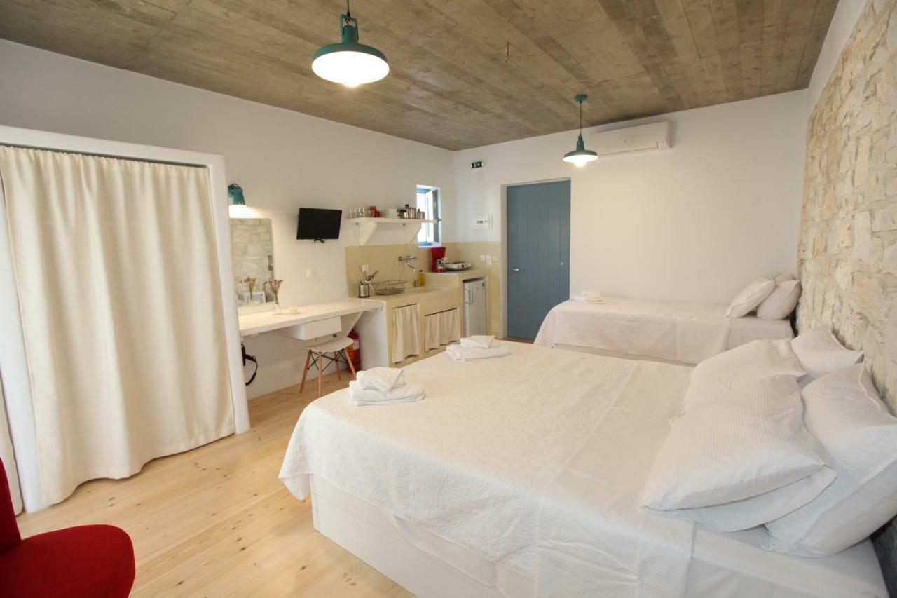 Aparthotel Nomads House à Logaras Extérieur photo