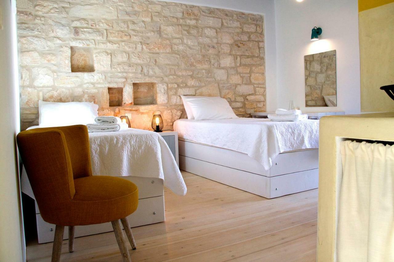 Aparthotel Nomads House à Logaras Extérieur photo