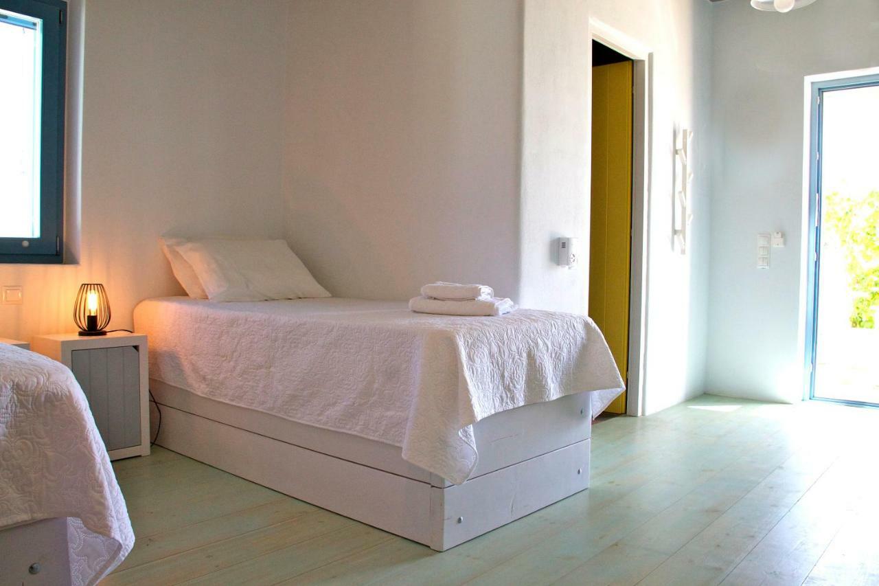 Aparthotel Nomads House à Logaras Extérieur photo
